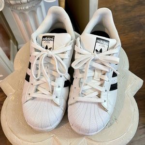 Adidas Superstar